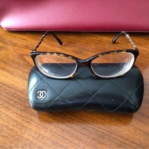 Elegant Chanel glasses tortoiseshell and gold (model #3221)